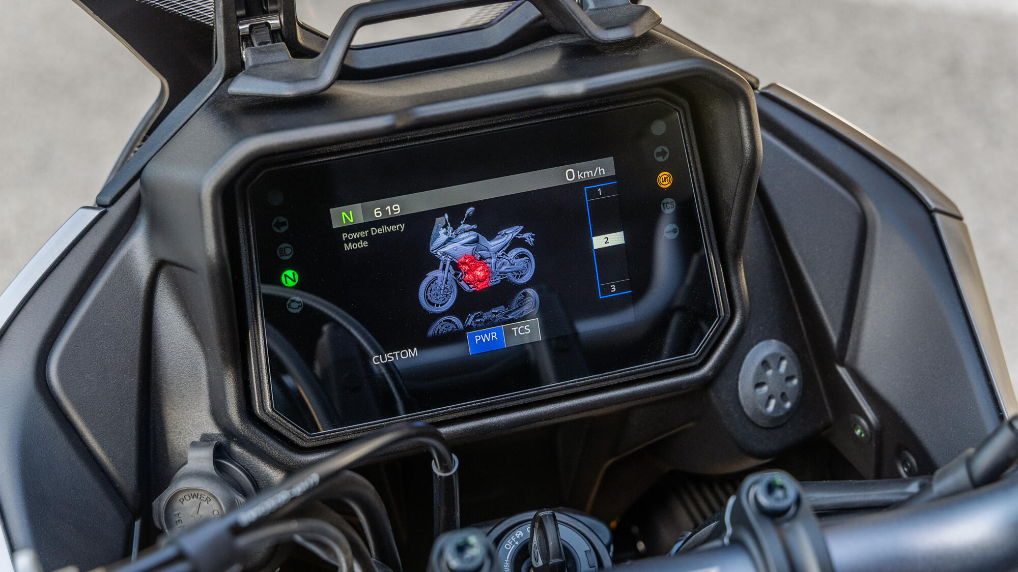 Electronic throttle, YRC riding modes and switchable TCS