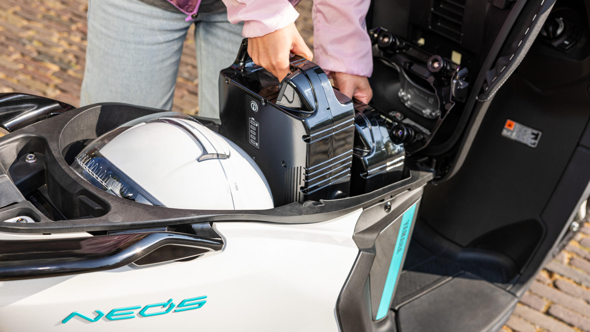 Jet helmet underseat storage