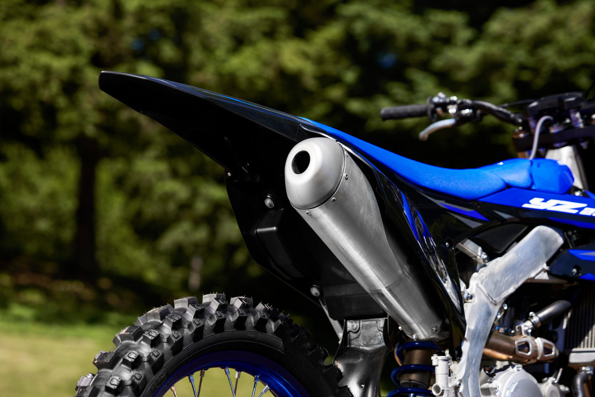 Modifikovan izduvni sistem kako bi ispunio FIM-ove propise o buci za 2025. godinu