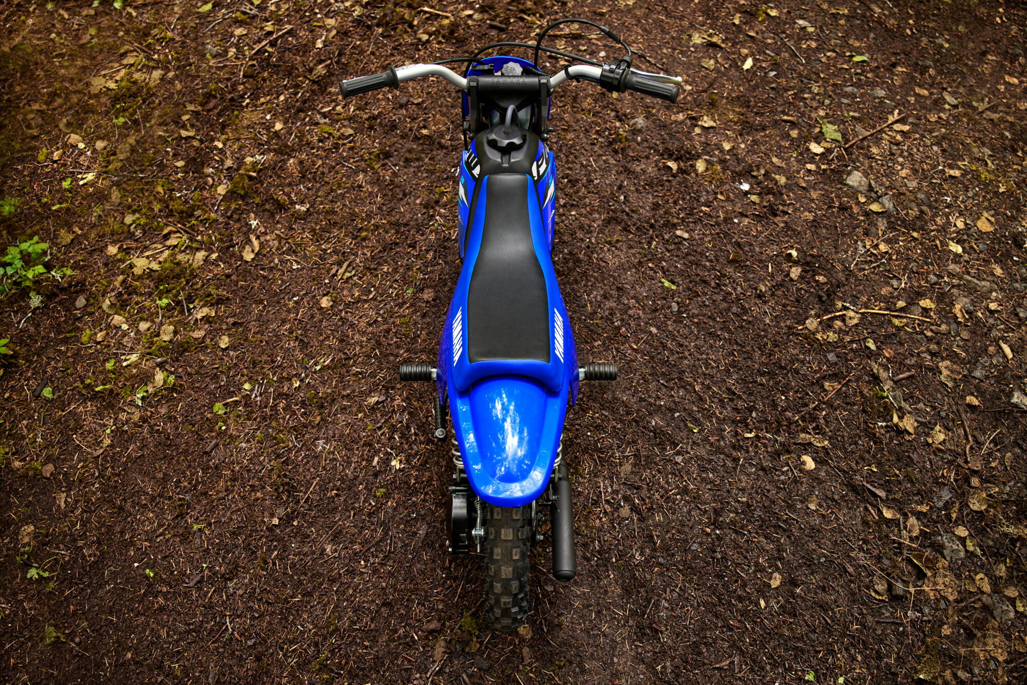 Niska visina sedišta i kontrole prilagođene korisniku