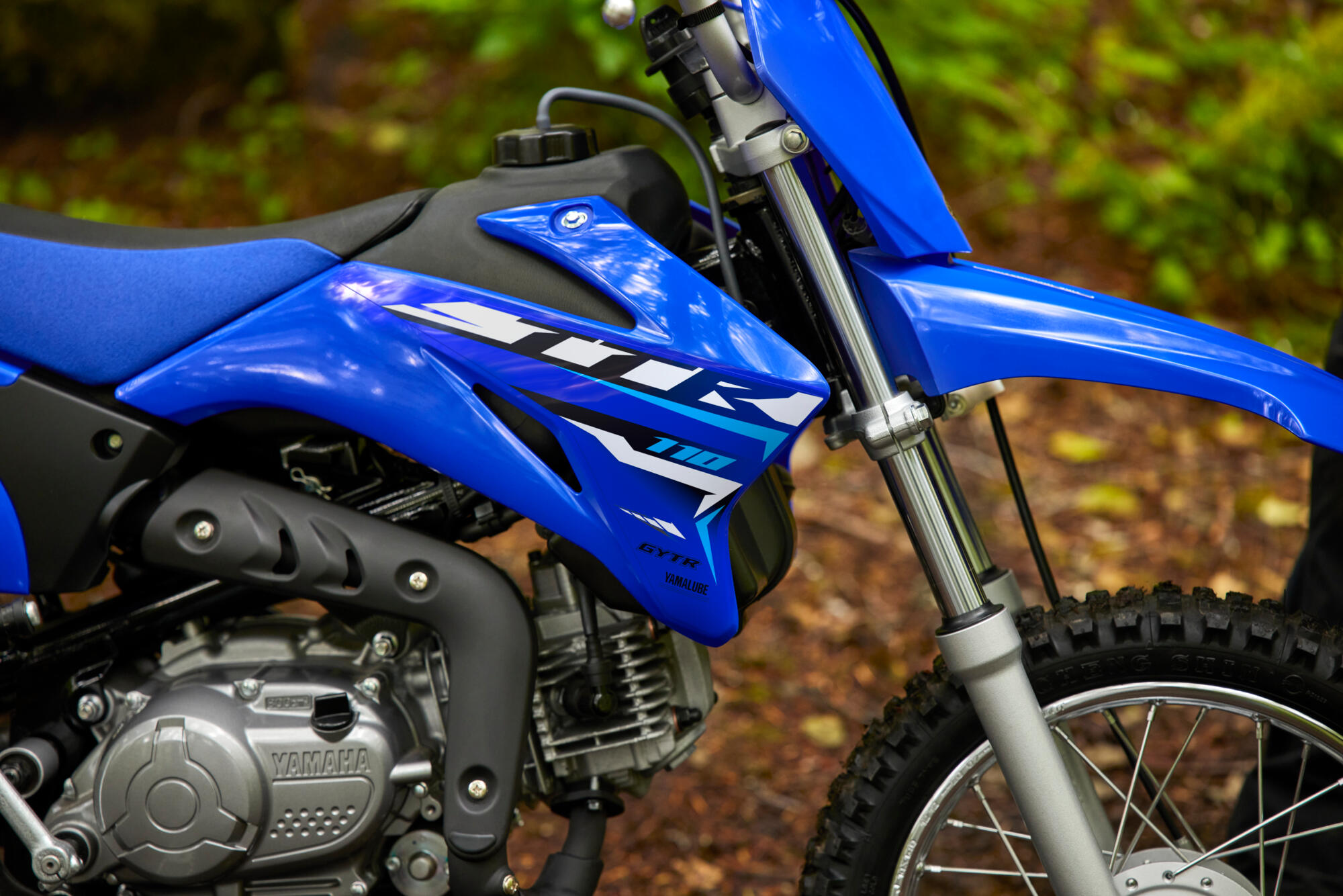 Prednje i zadnje oslanjanje dugog hoda