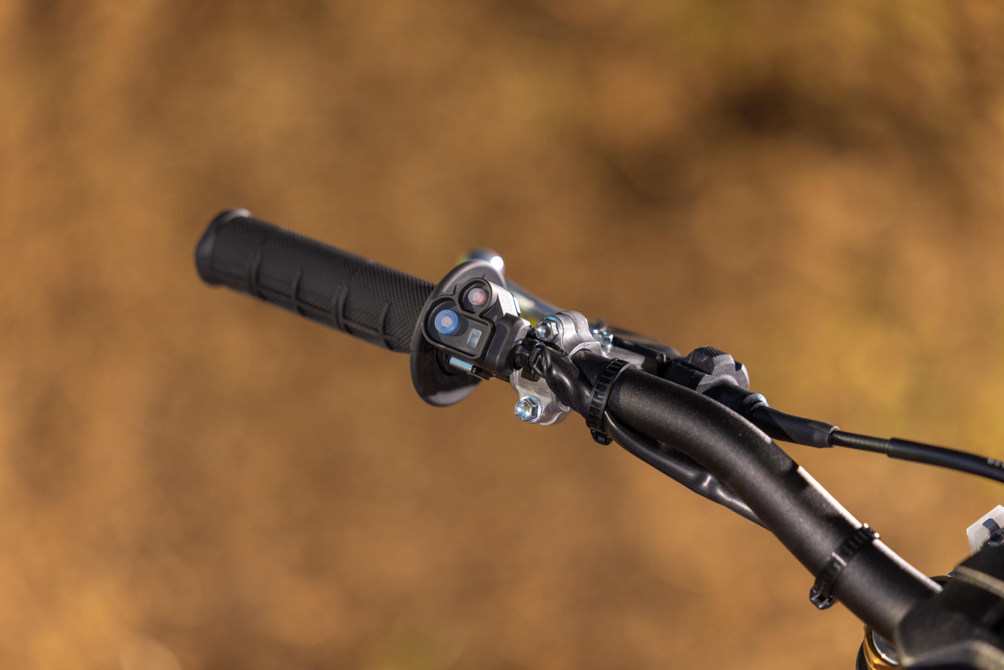 Prekidač mape motora sa 2 režima