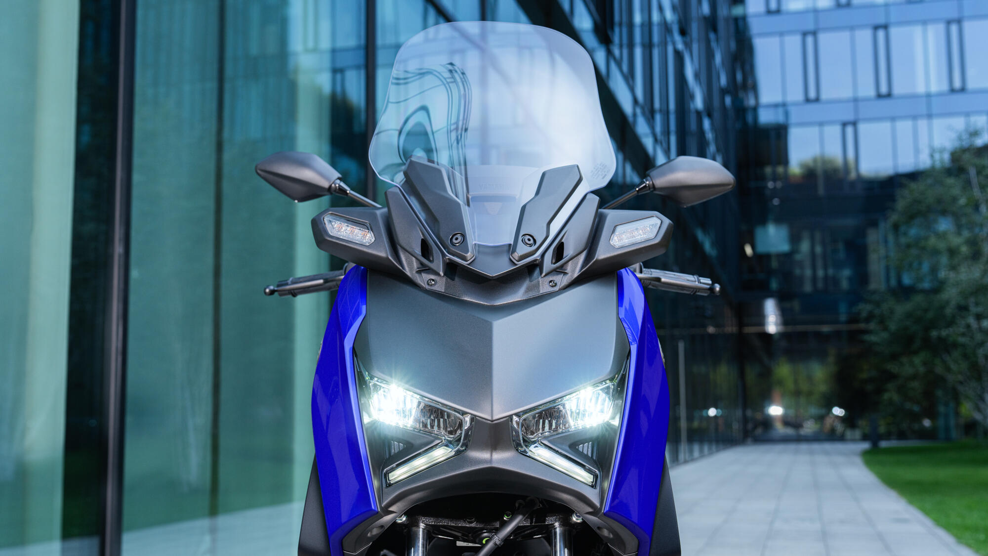 Radical X-shaped headlight