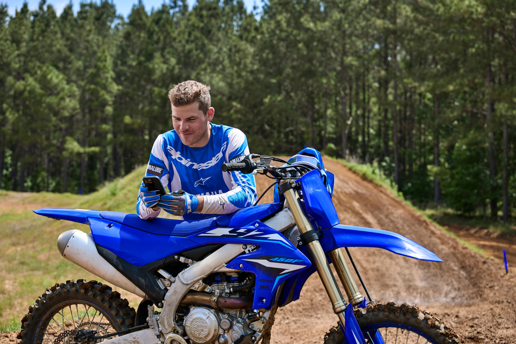 Uređaj protiv krađe sa ECU zaključavanjem